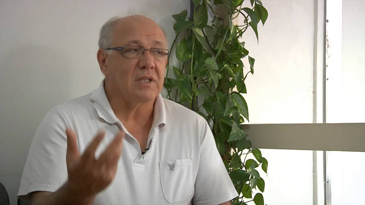 Prof.-João-Carlos-Massarolo-fala-sobre-pesquisas-com-mídias-sociais-e-interativas